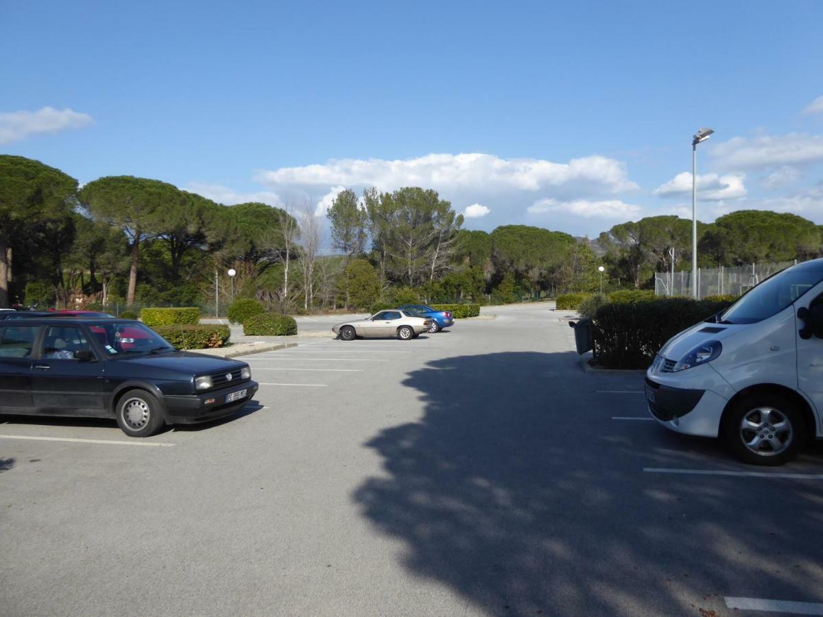 Residences Du Golf Saint-Raphaël Eksteriør bilde